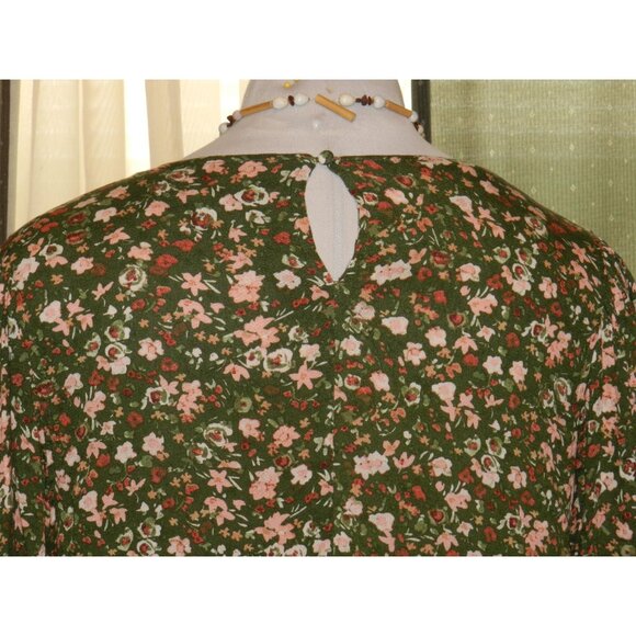 Time and Tru XL 16 / 18 stretch blend sage tiny floral pull over plus size women - Picture 7 of 7